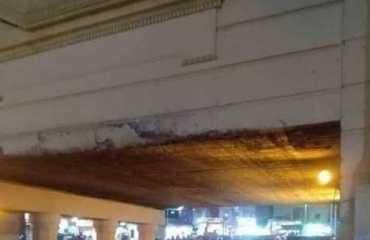 استغاثة عاجلة .. كوبري المندرة بالإسكندرية مهدد بالانهيار (صور)