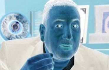 الحبس 6 أشهر لمدير نقابة الصيادلة وفرد أمن بتهمة التعدي على الصحفيين