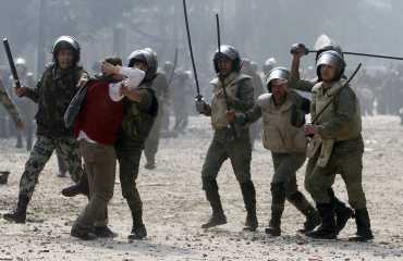 تأجيل إعادة محاكمة 3 متهمين بـ " أحداث مجلس الوزراء" لـ 11 يونيو