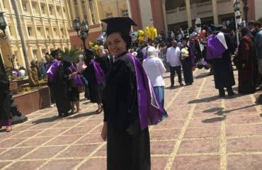 «الجامعة البريطانية» تمنح الدكتورة منة الله محمد عز العرب درجة بكالوريوس طب الأسنان