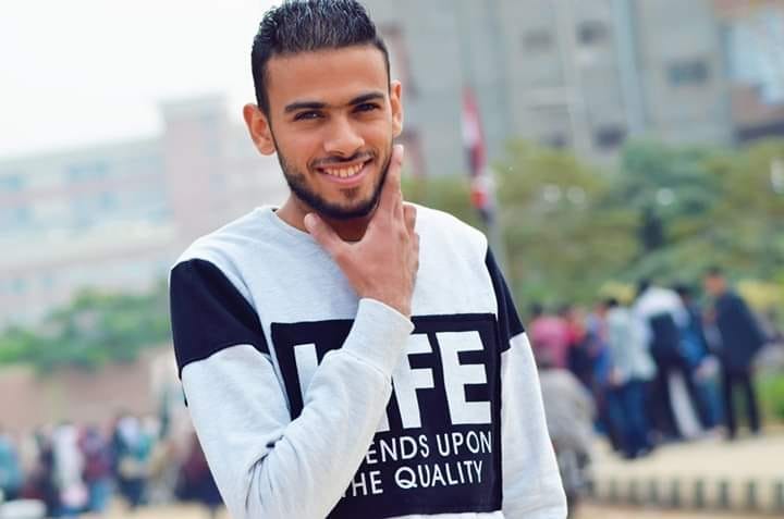 طالب تحدي كل الصعوبات